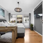 Tolles Design & Luxurioes, Super Komfortabel, 14 Min Koeln Zentrum Апартаменты Хюрт