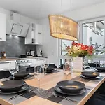 Tolles Design & Luxurioes, Super Komfortabel, 14 Min Koeln Zentrum Апартаменты