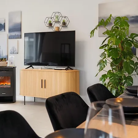 Tolles Design & Luxurioes, Super Komfortabel, 14 Min Koeln Zentrum Апартаменты