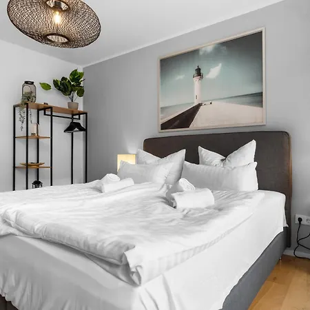 Tolles Design & Luxurioes, Super Komfortabel, 14 Min Koeln Zentrum *