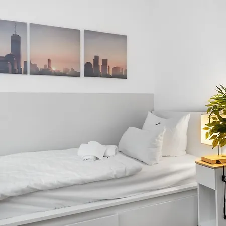 Tolles Design & Luxurioes, Super Komfortabel, 14 Min Koeln Zentrum Apartmán *