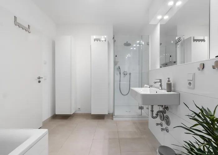 Tolles Design & Luxurioes, Super Komfortabel, 14 Min Koeln Zentrum * Hürth