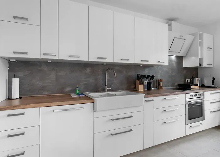 Tolles Design & Luxurioes, Super Komfortabel, 14 Min Koeln Zentrum *